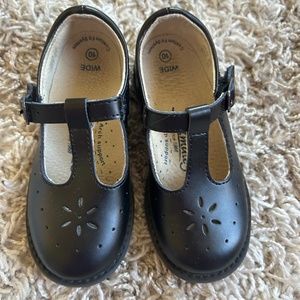 Footmates Black Mary Jane shoes size 10 toddler